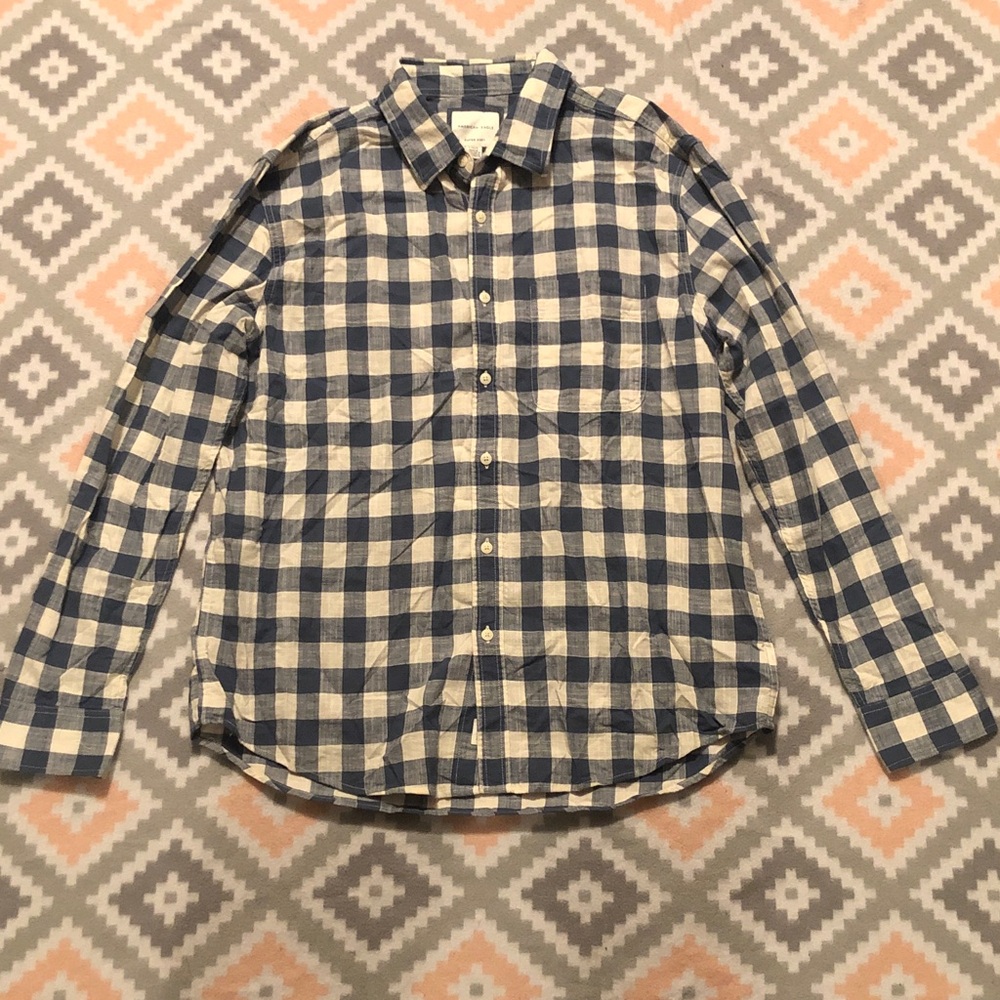 American Eagle Outfitters Men’s Navy&Cream Plaid Buttoned Down Shirt Size Large